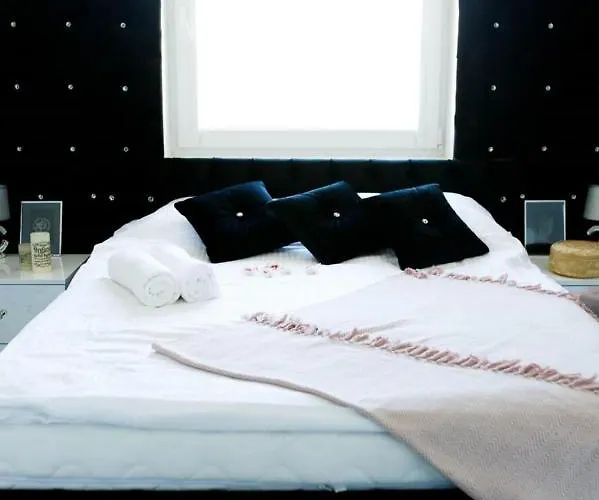 Scarlet * ダルウォボ